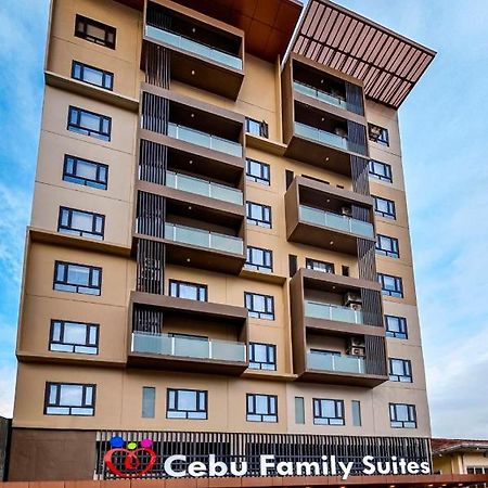 Cebu Family Suites Powered By Cocotel Exterior foto
